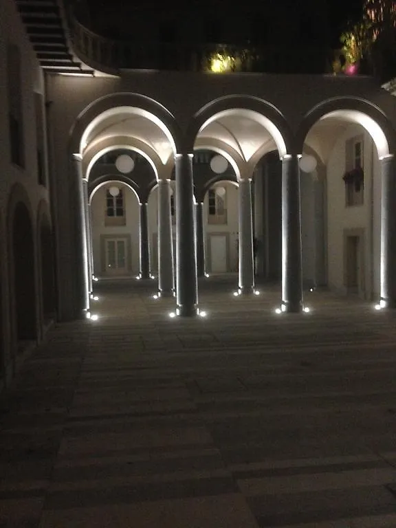 Appartamento In Palazzo Lampedusa Palermo Italy