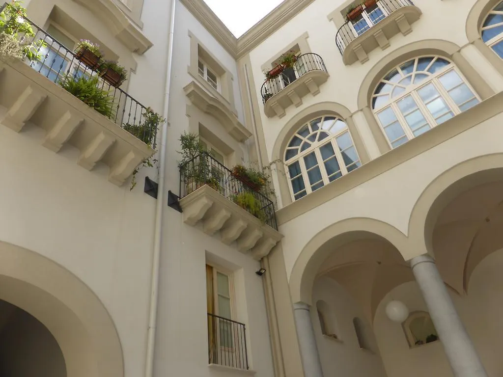 Appartamento In Palazzo Lampedusa Palermo