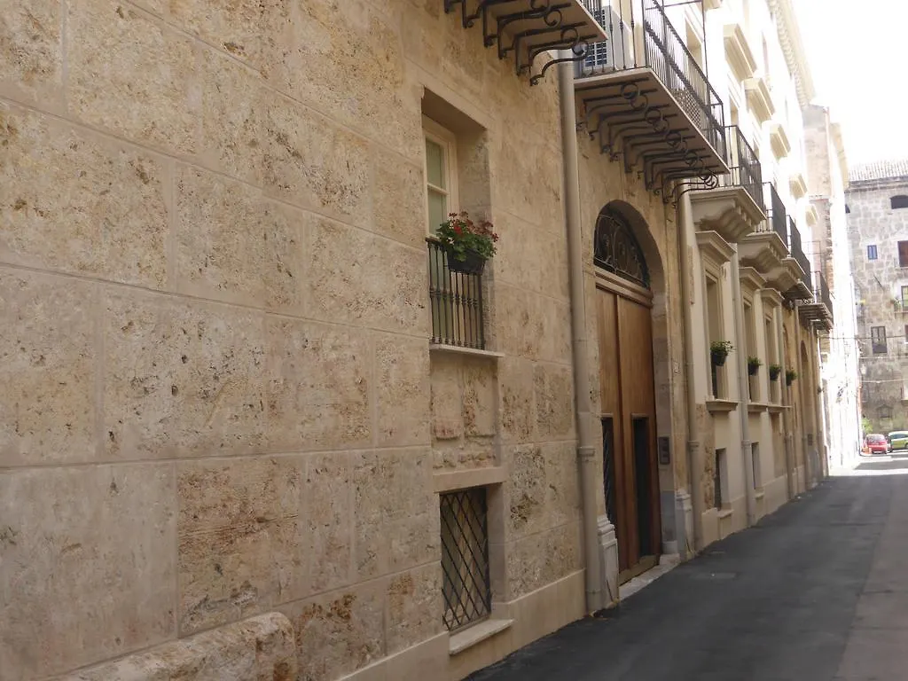 Apartment Appartamento In Palazzo Lampedusa Palermo