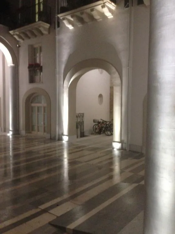 Apartment Appartamento In Palazzo Lampedusa Palermo Italy